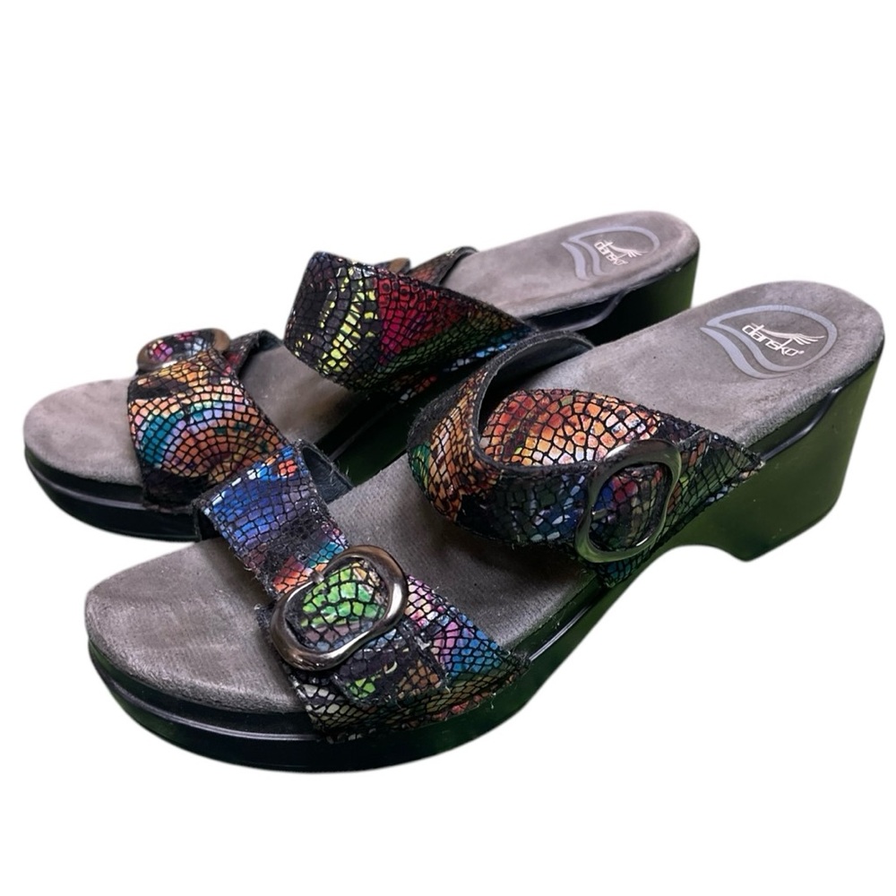 Dansko Womens Chunky Platform Oil Spill Snakeskin Metallic Strap Wedges